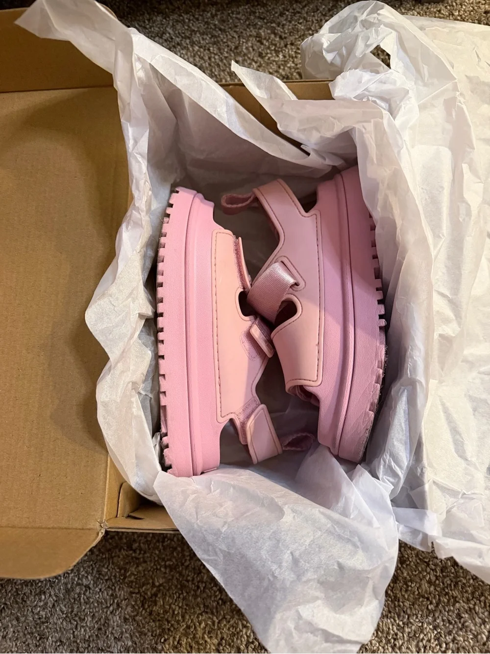 UGG K Goldenglow Pink Strappy Platform Sandals Size 13 Kids
